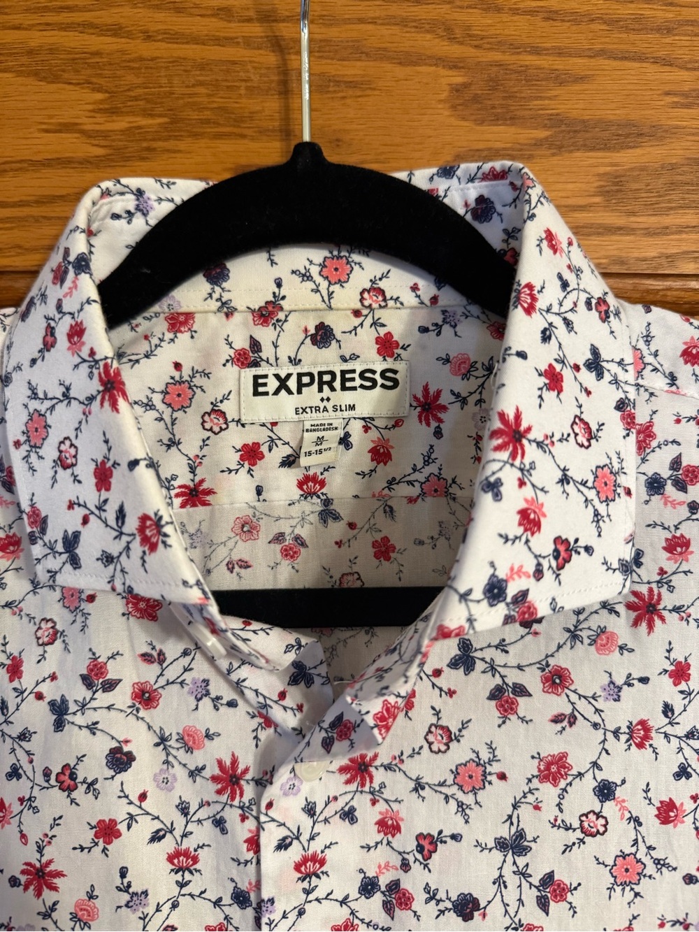 Express Men’s White Button-Down Shirt with Red and Navy Floral Print Extra Slim